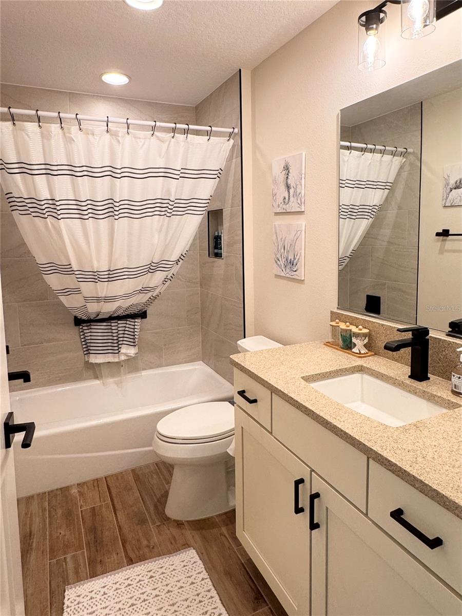 Image 18 of 30 For 5596 Matanzas Loop