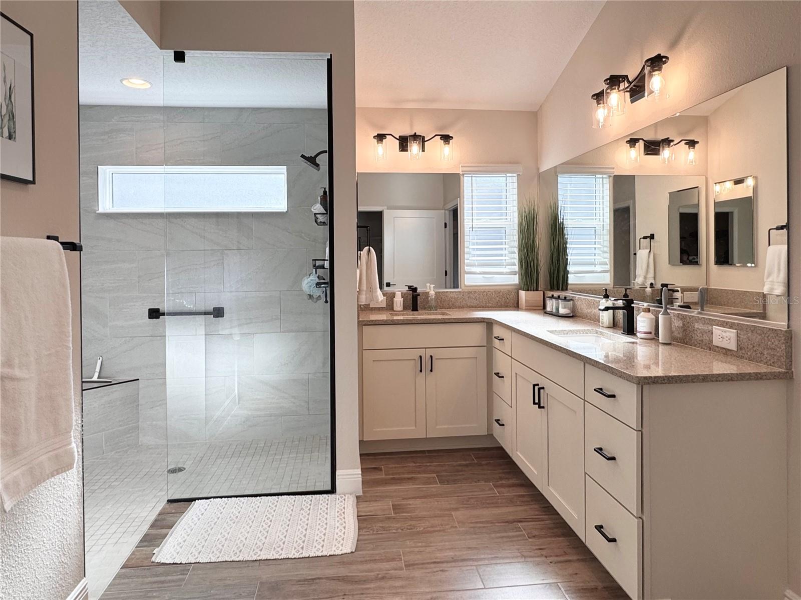 Image 21 of 30 For 5596 Matanzas Loop