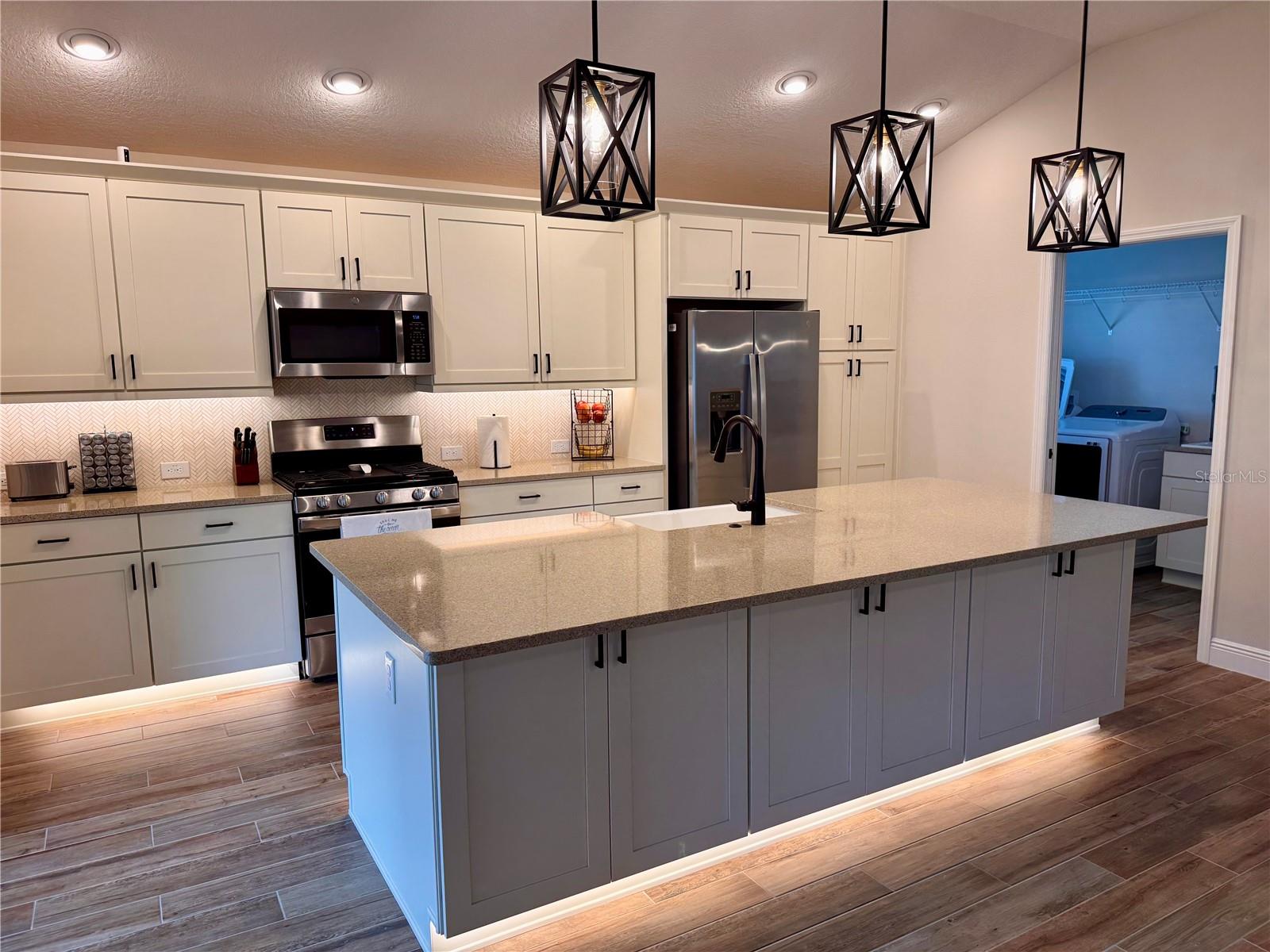 Image 7 of 30 For 5596 Matanzas Loop