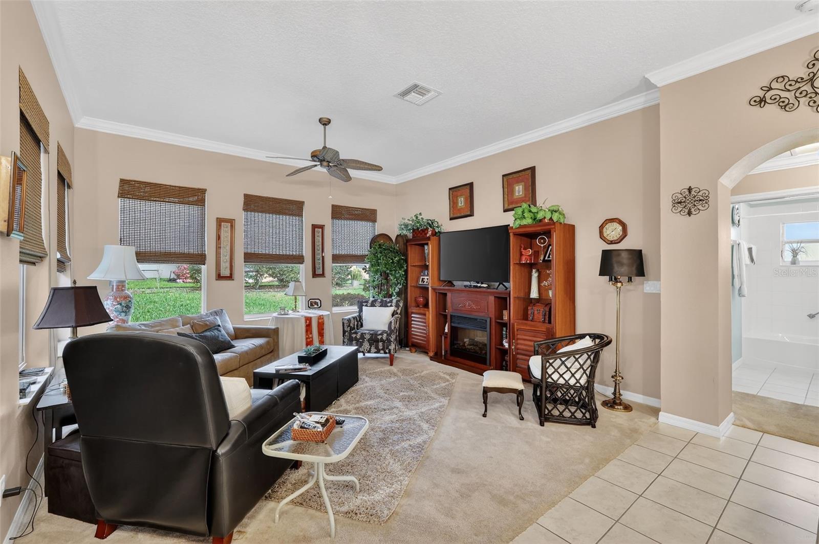 Image 15 of 49 For 5154 Aurora Drive