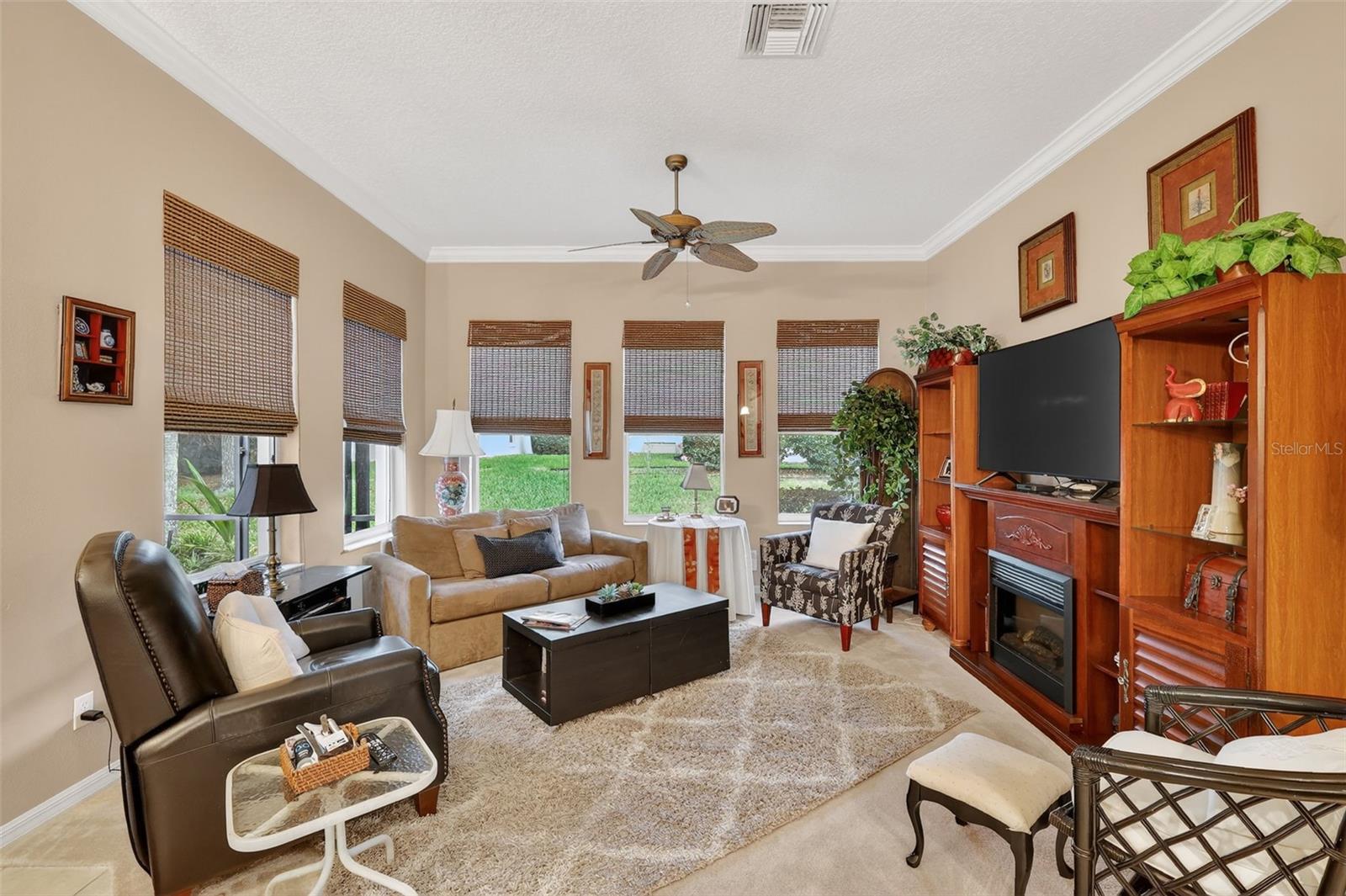 Image 16 of 49 For 5154 Aurora Drive