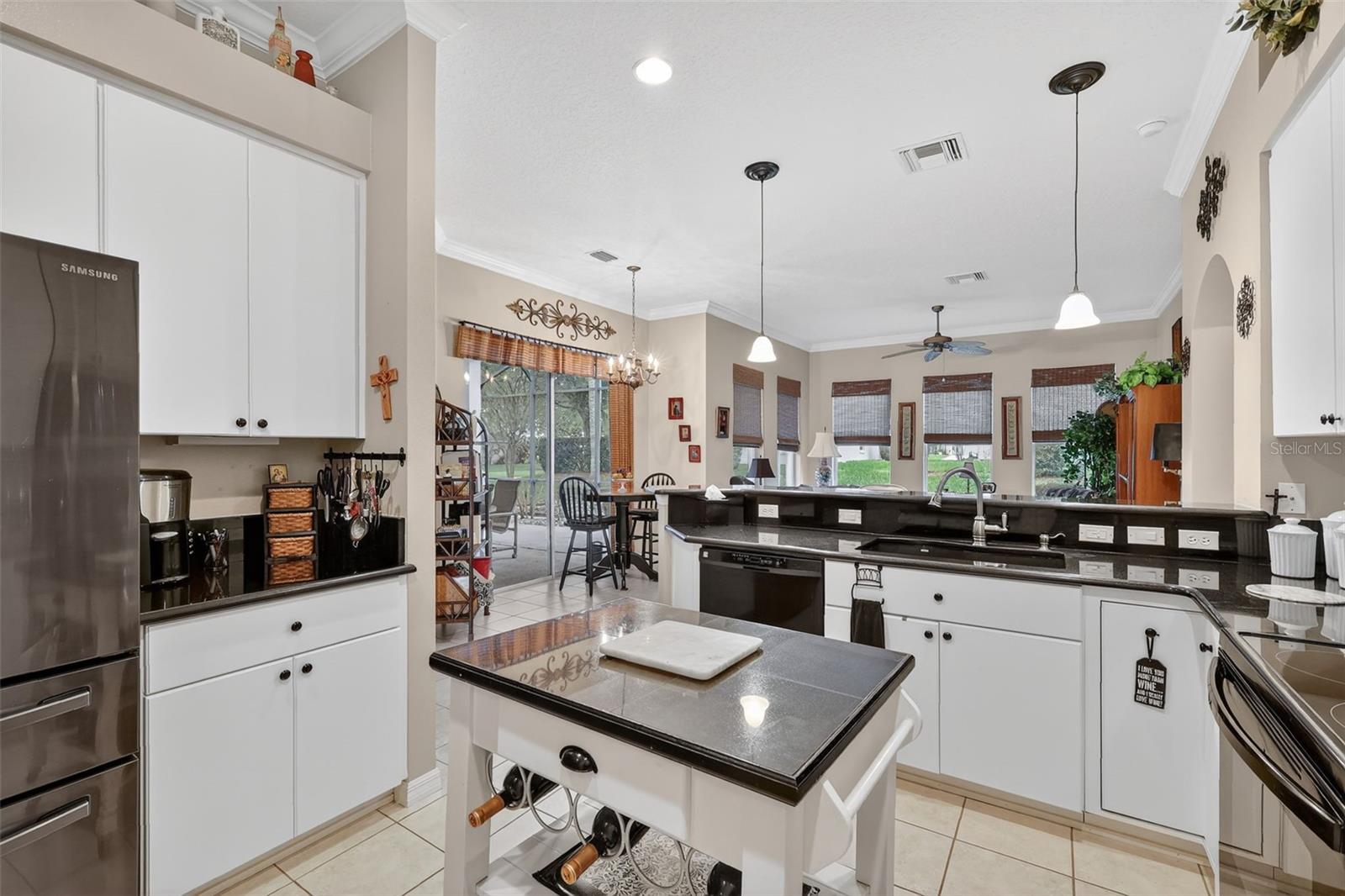 Image 22 of 49 For 5154 Aurora Drive