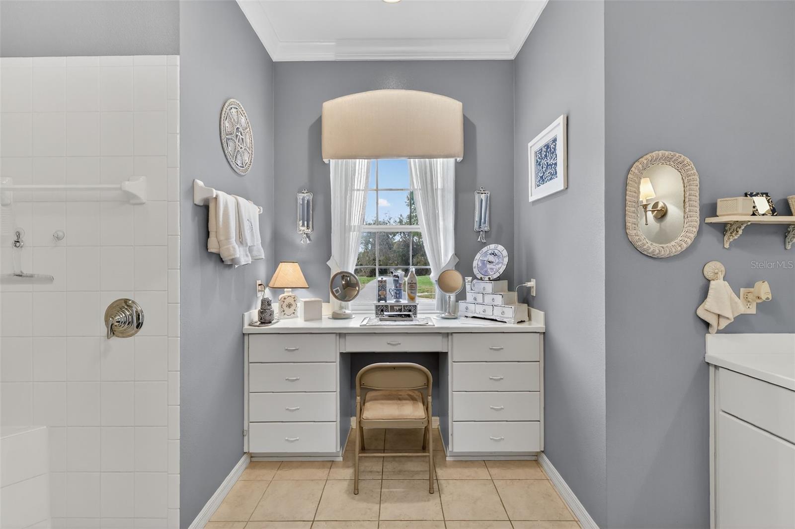 Image 29 of 49 For 5154 Aurora Drive