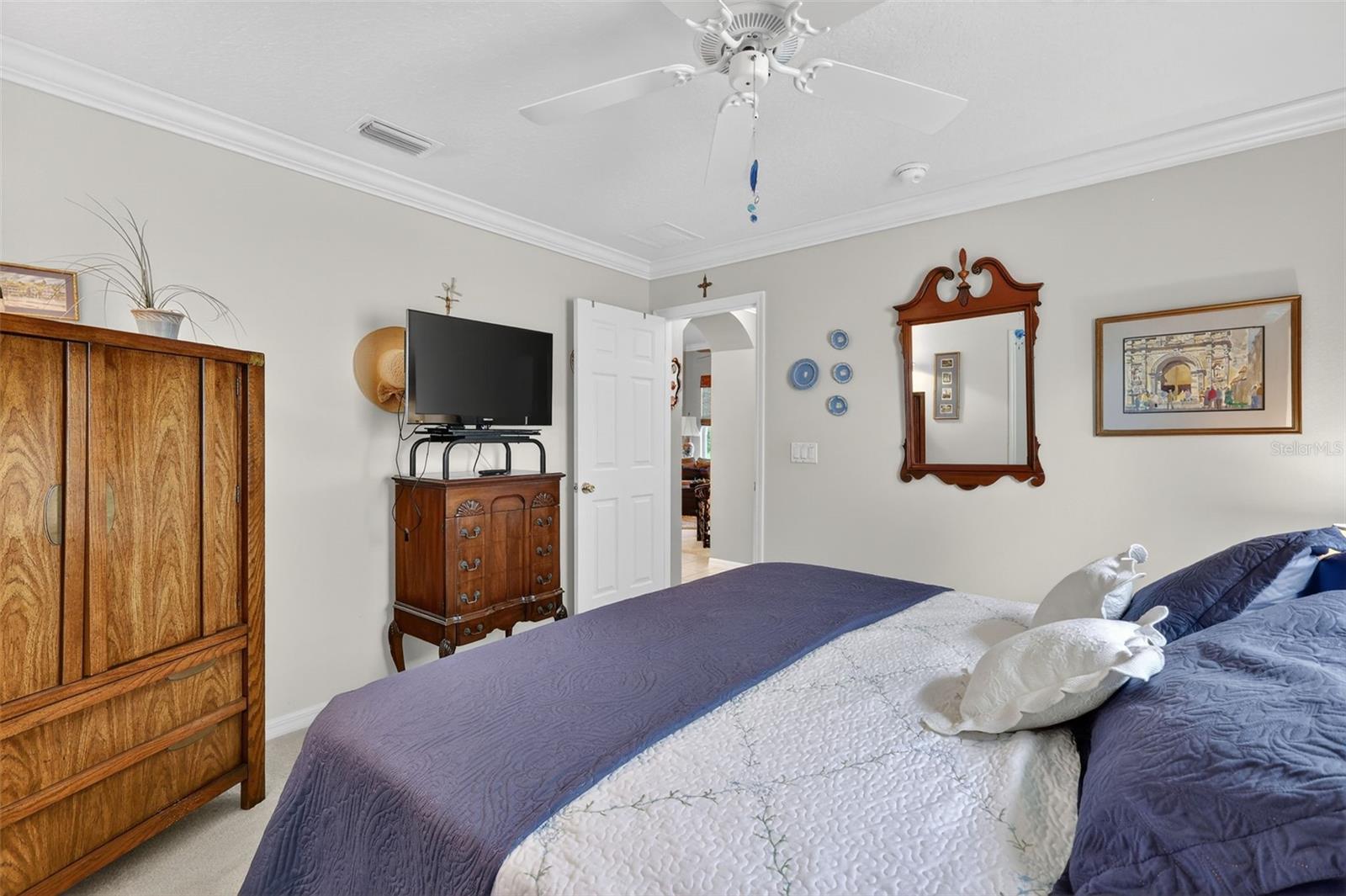 Image 33 of 49 For 5154 Aurora Drive