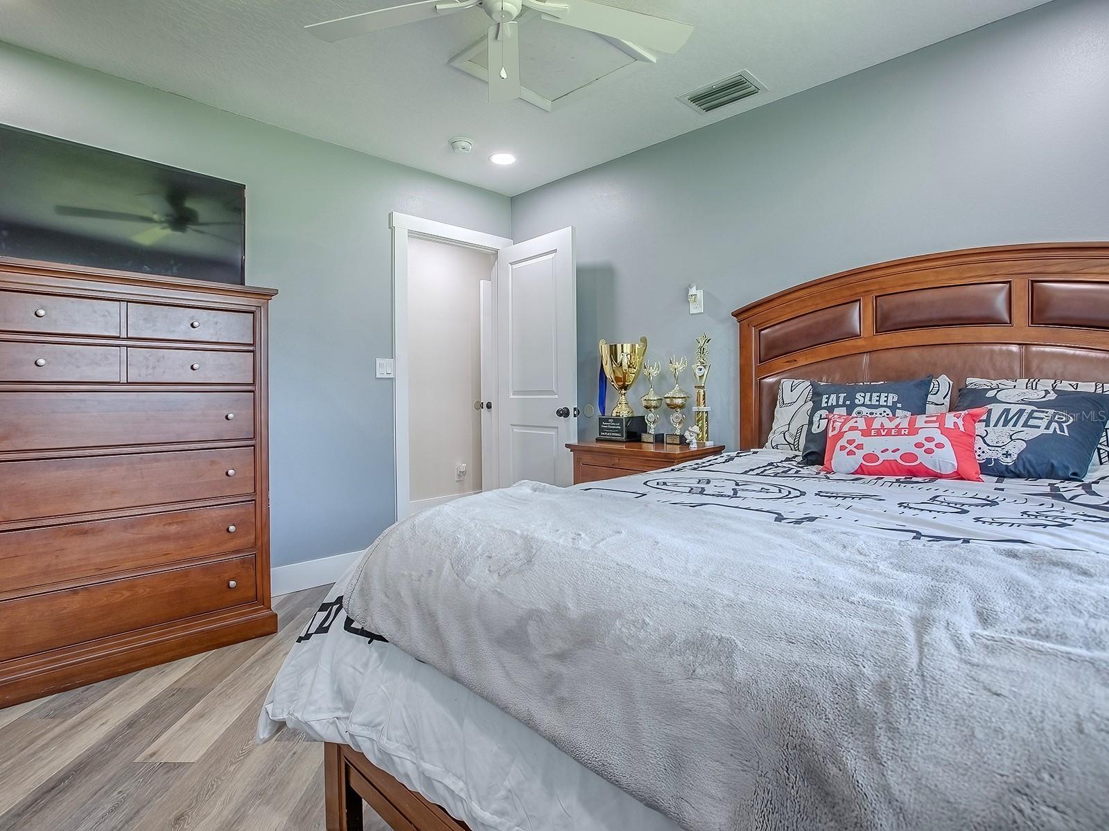 Image 28 of 55 For 111 Cardinal Lane