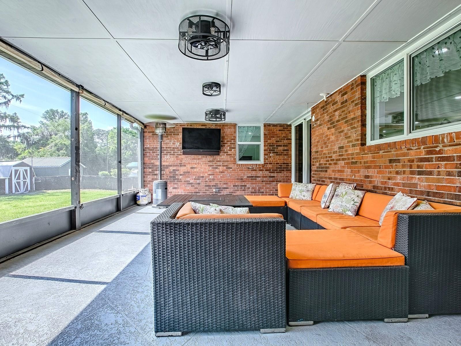 Image 43 of 55 For 111 Cardinal Lane