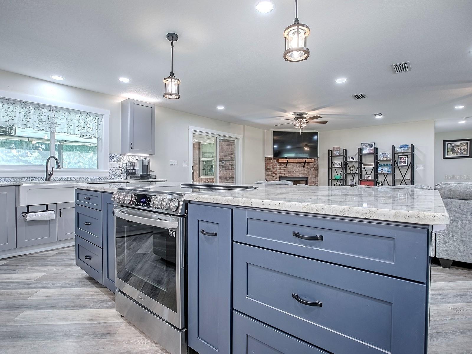 Image 7 of 55 For 111 Cardinal Lane