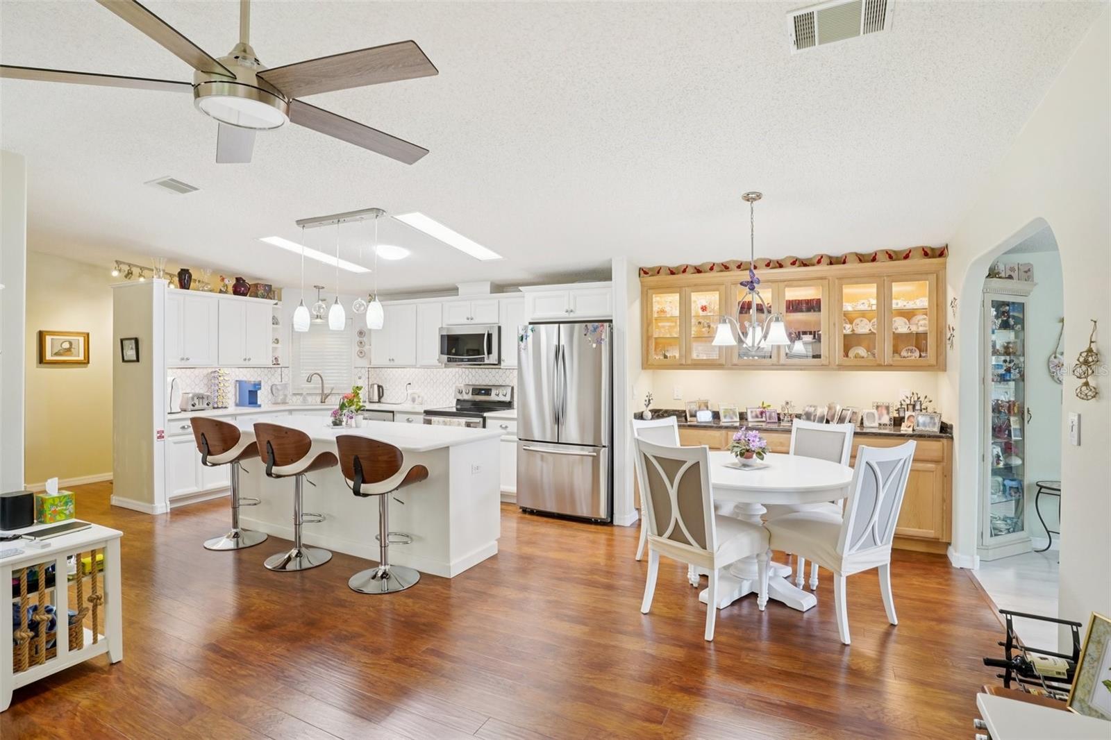 Image 13 of 59 For 122 Tamarisk Way