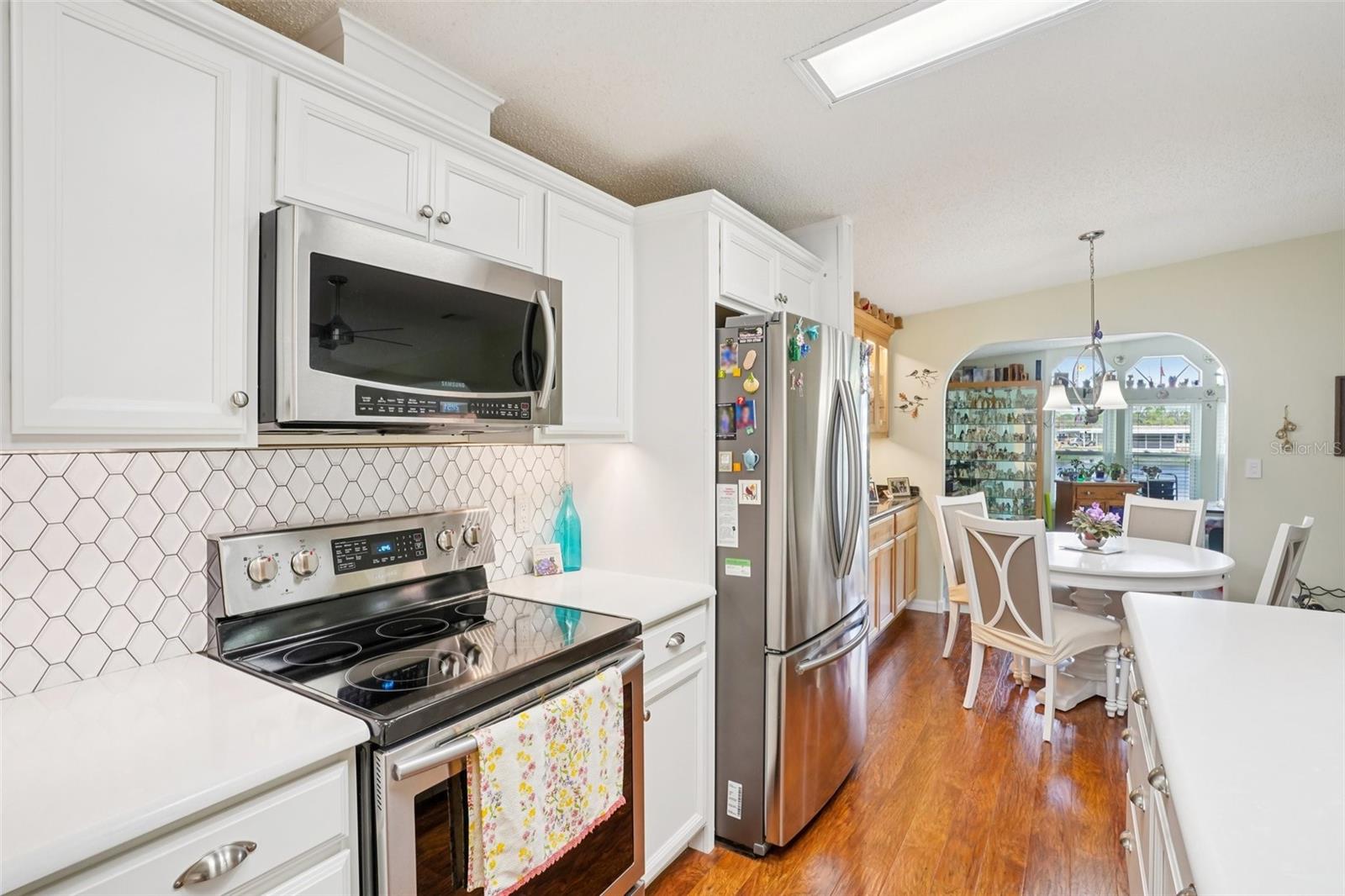 Image 17 of 59 For 122 Tamarisk Way