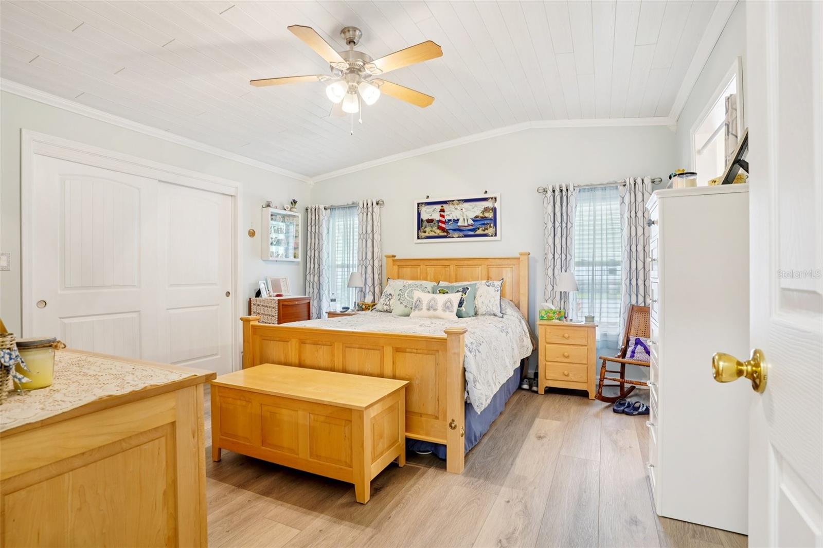 Image 19 of 59 For 122 Tamarisk Way