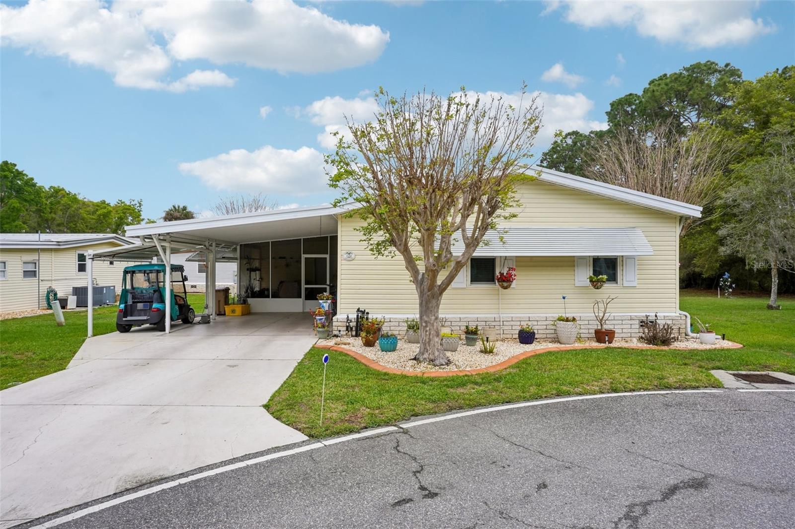 Image 2 of 59 For 122 Tamarisk Way