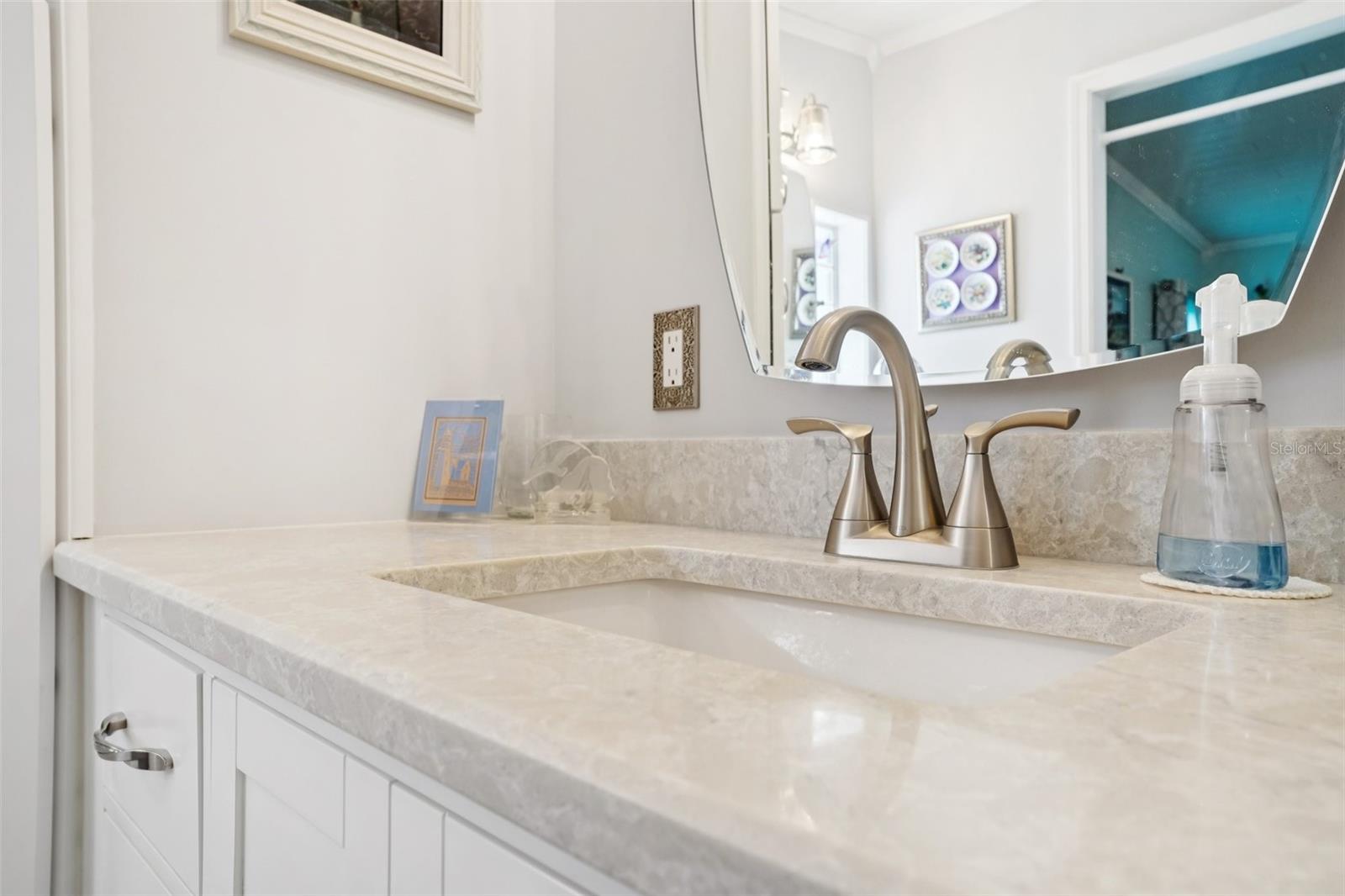 Image 24 of 59 For 122 Tamarisk Way