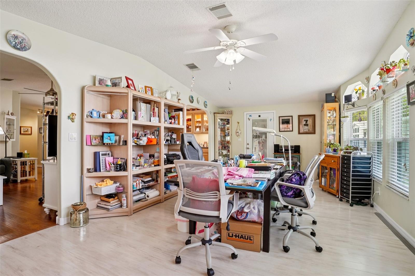 Image 34 of 59 For 122 Tamarisk Way