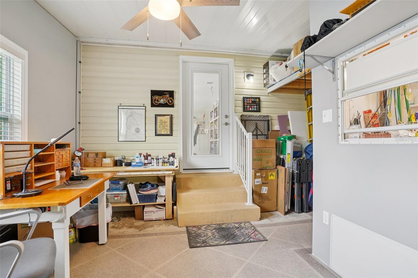 Image 37 of 59 For 122 Tamarisk Way