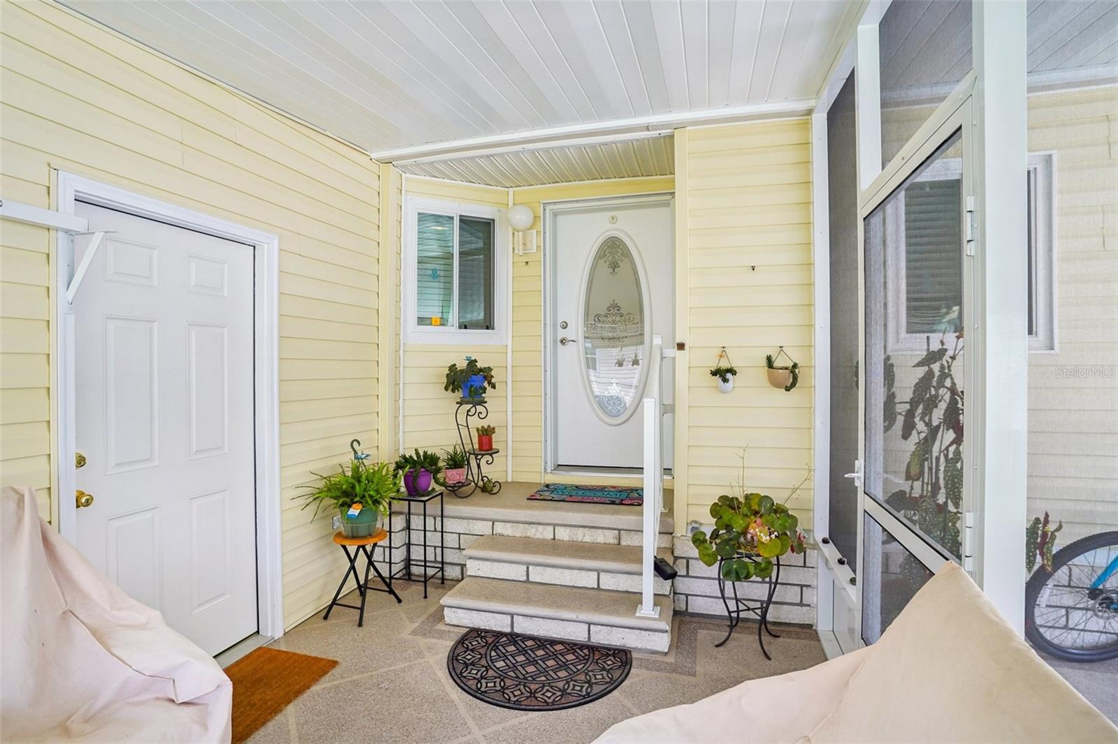 Image 4 of 59 For 122 Tamarisk Way