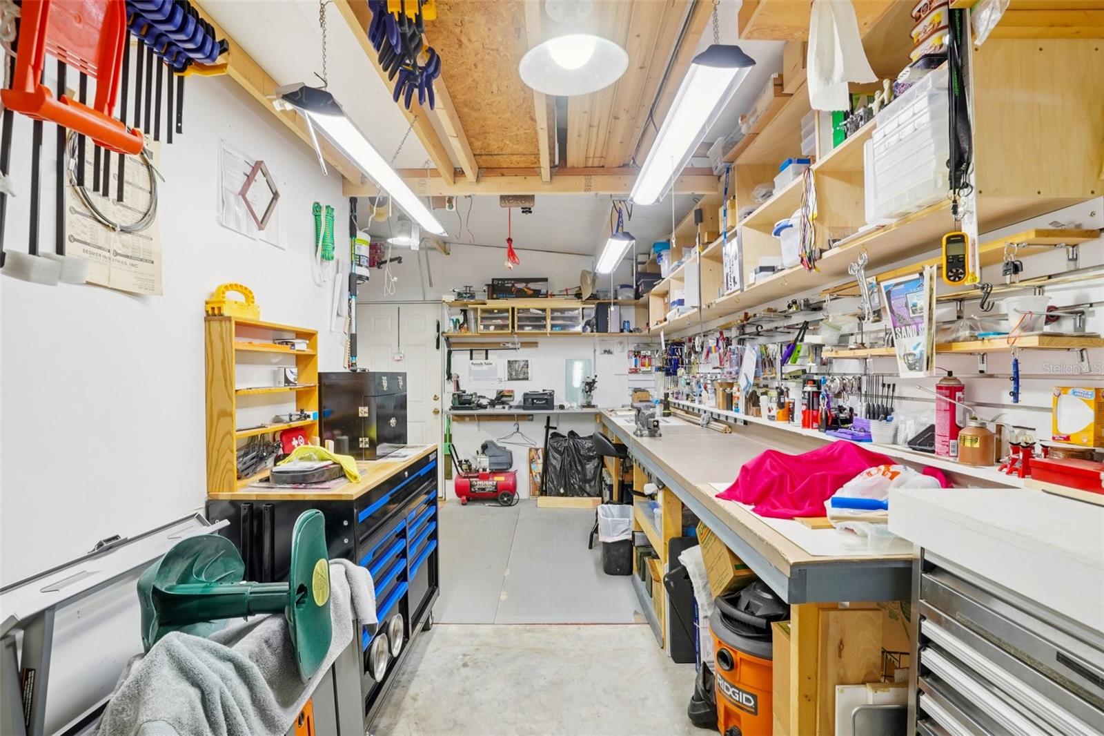 Image 41 of 59 For 122 Tamarisk Way