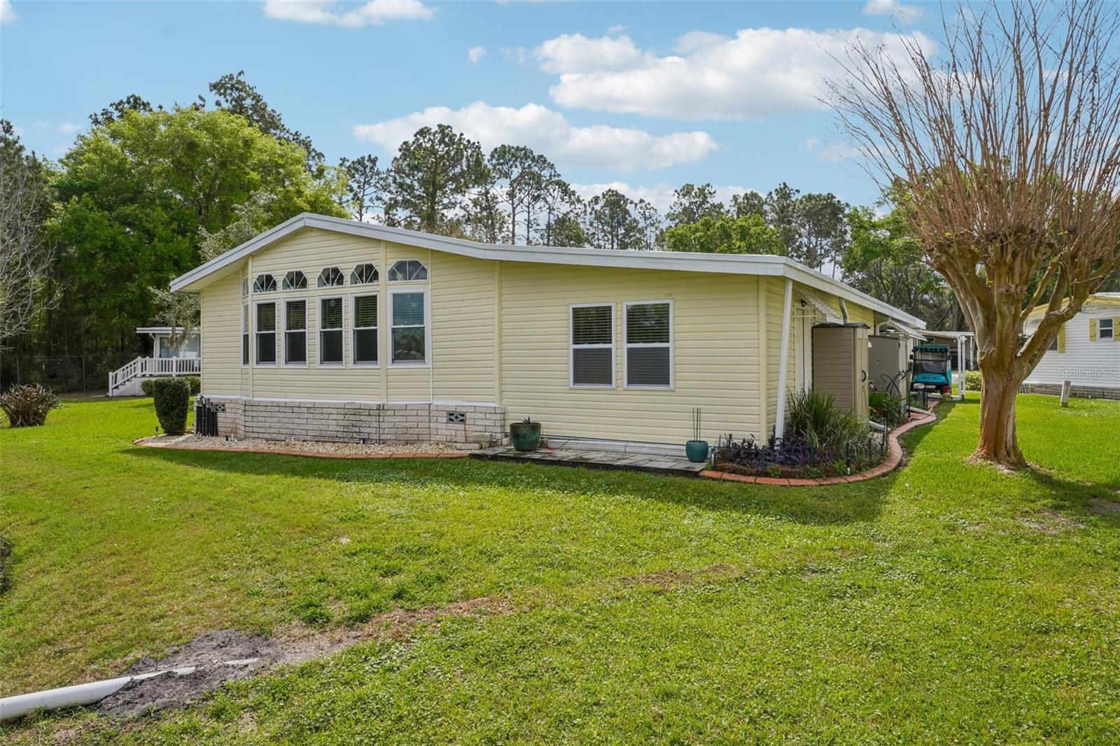 Image 43 of 59 For 122 Tamarisk Way