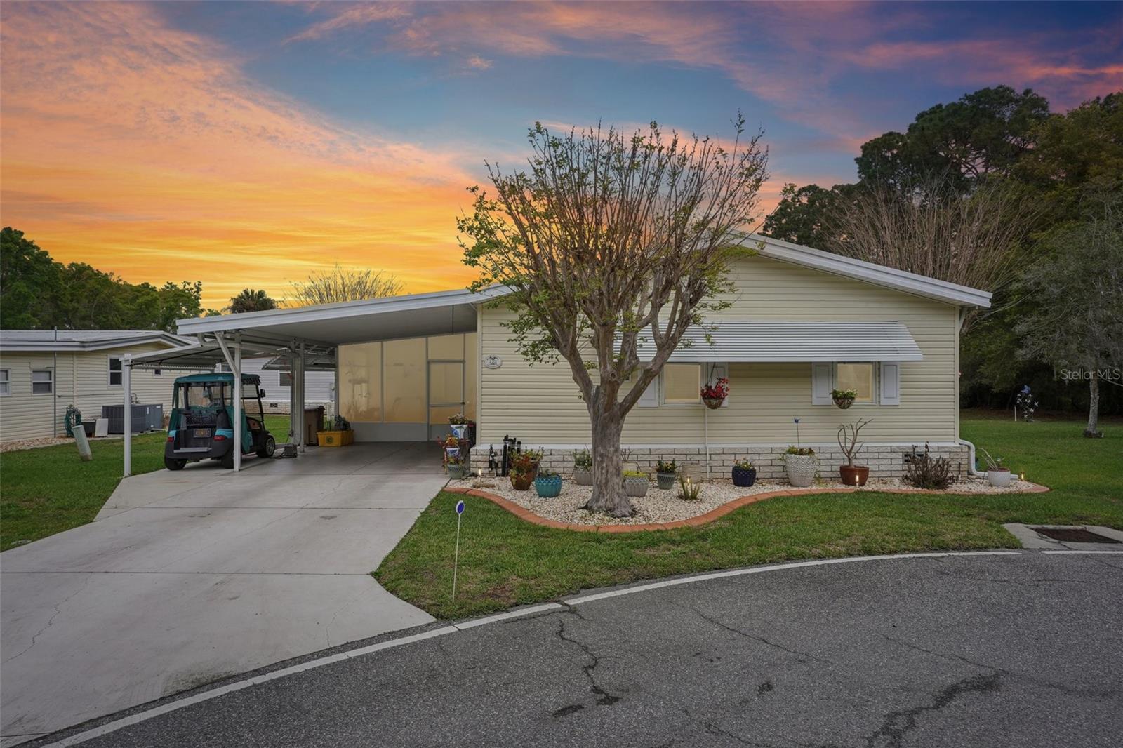 Image 58 of 59 For 122 Tamarisk Way