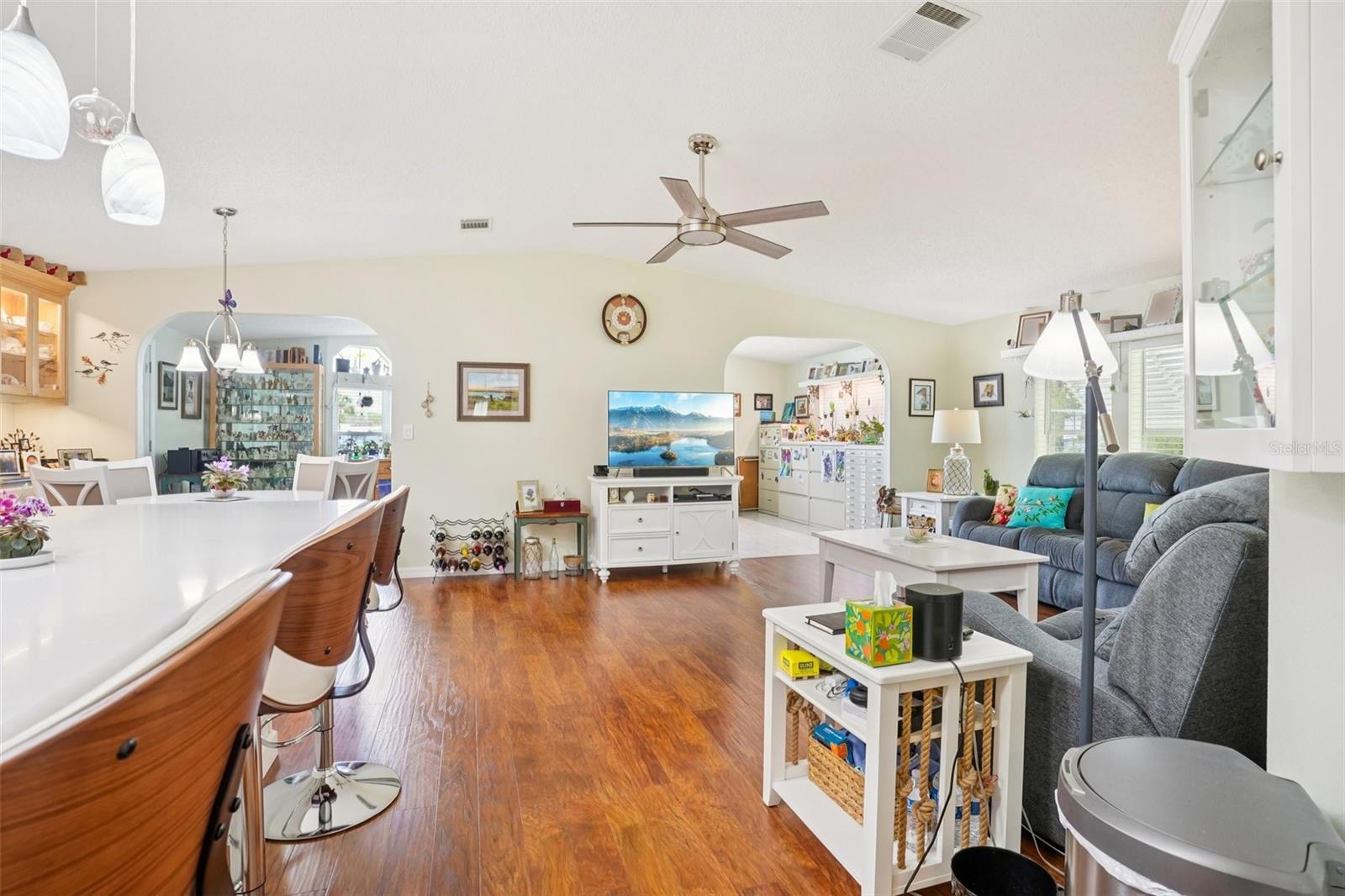 Image 6 of 59 For 122 Tamarisk Way