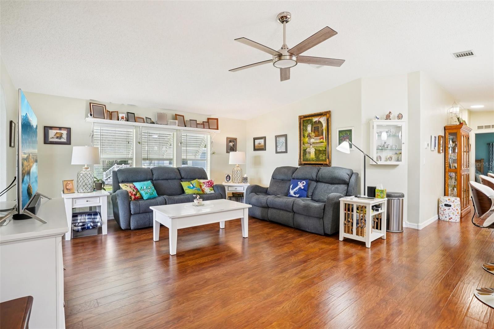 Image 7 of 59 For 122 Tamarisk Way