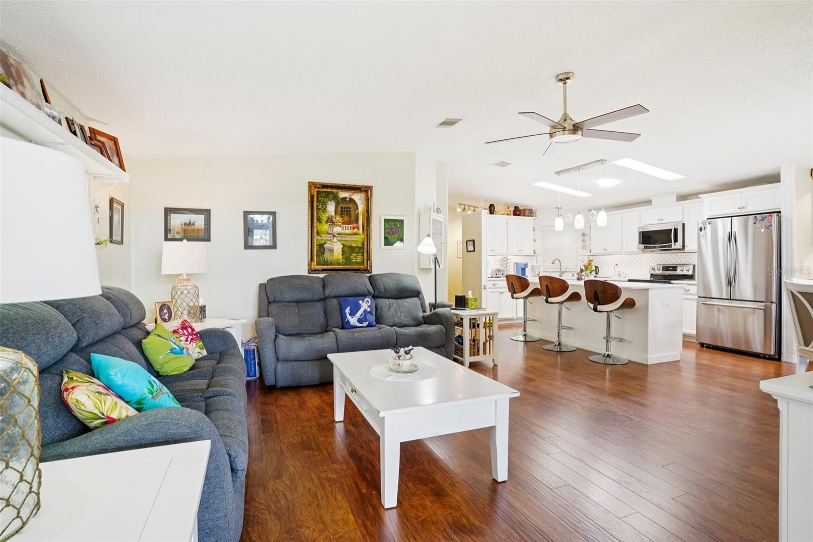 Image 8 of 59 For 122 Tamarisk Way