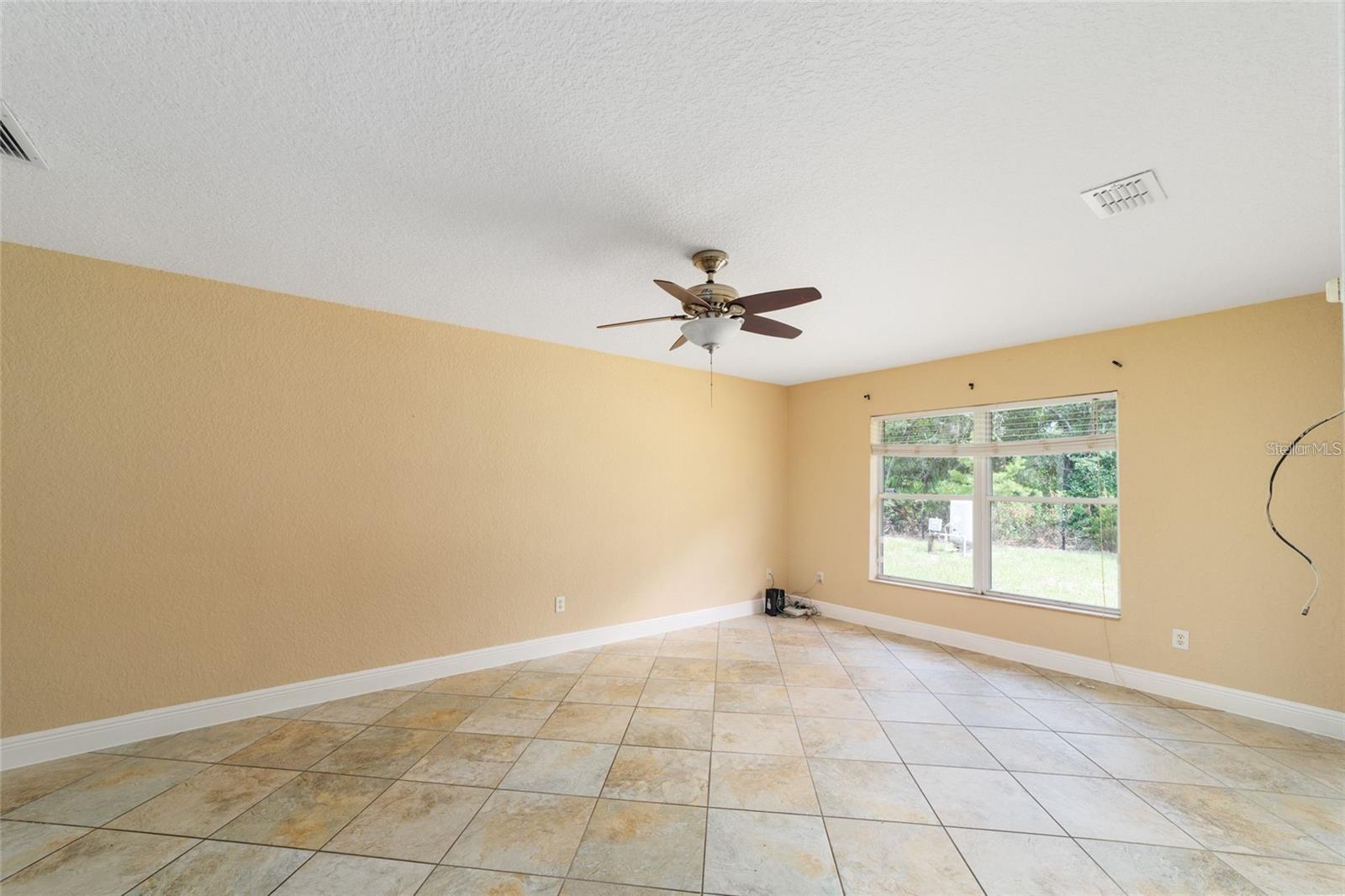 Image 19 of 53 For 4 Malauka Pass Place