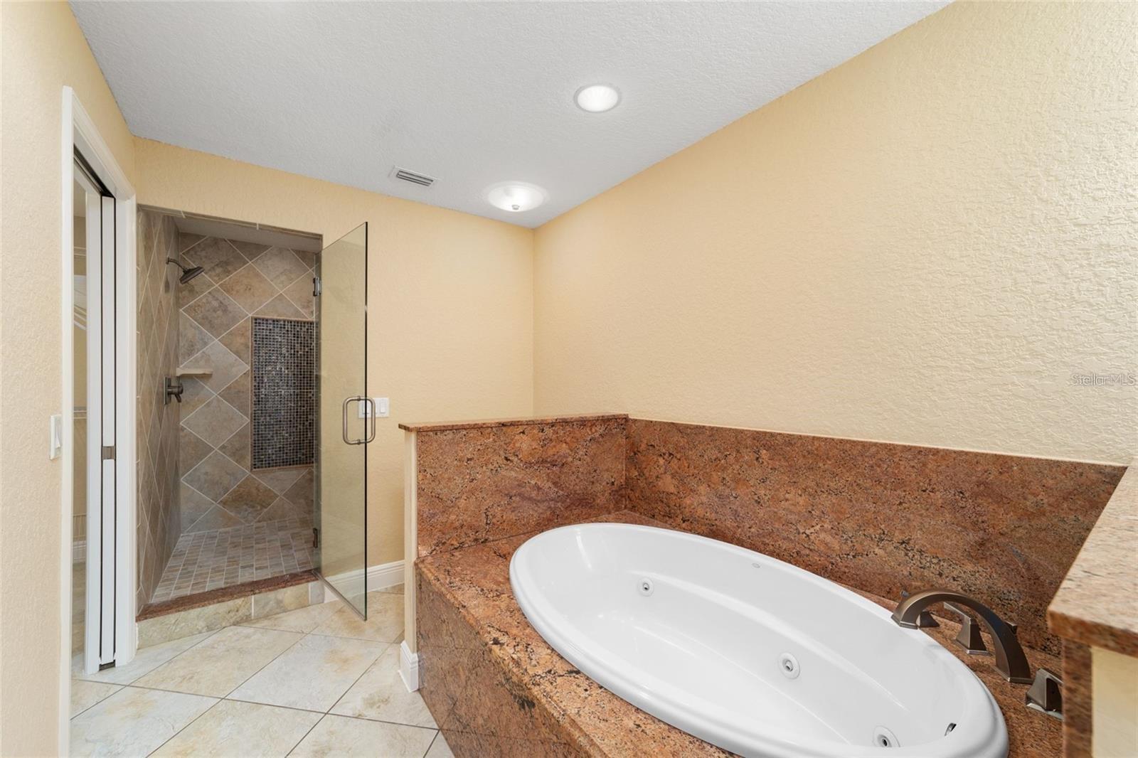 Image 21 of 53 For 4 Malauka Pass Place