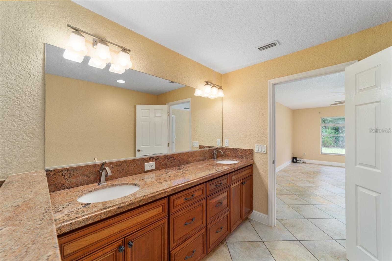 Image 25 of 53 For 4 Malauka Pass Place