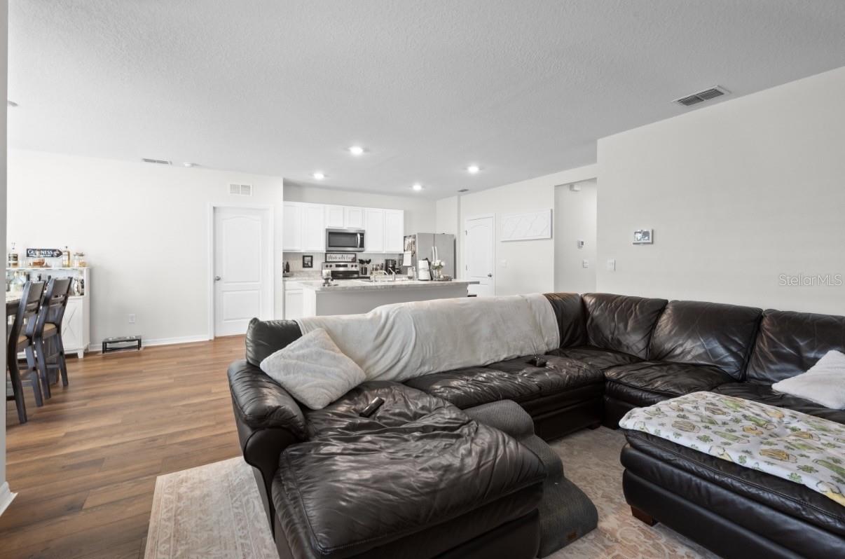 Image 8 of 21 For 1641 Buttonwood Way