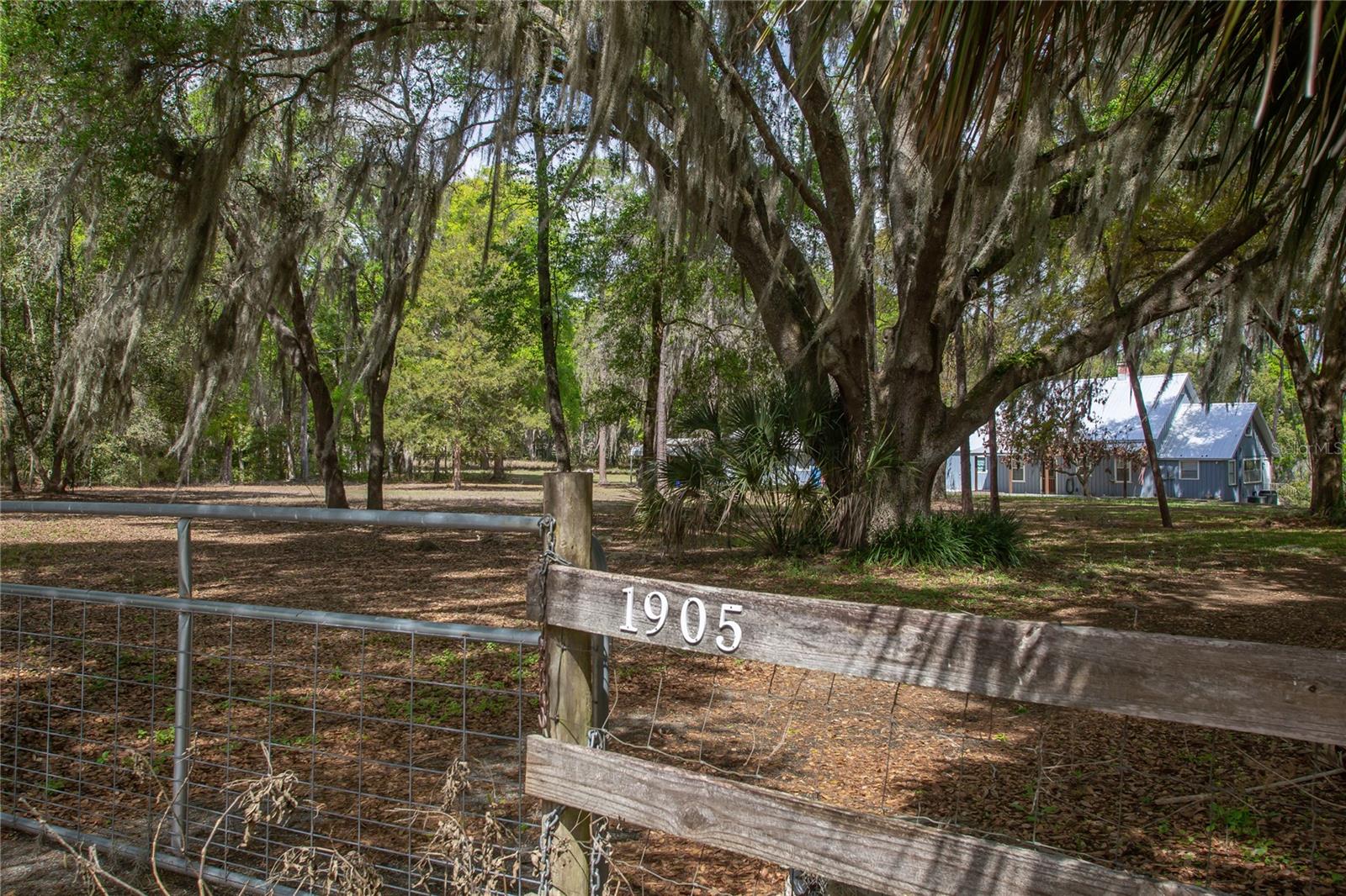 Image 15 of 73 For 1905 Myrtle Lake Avenue