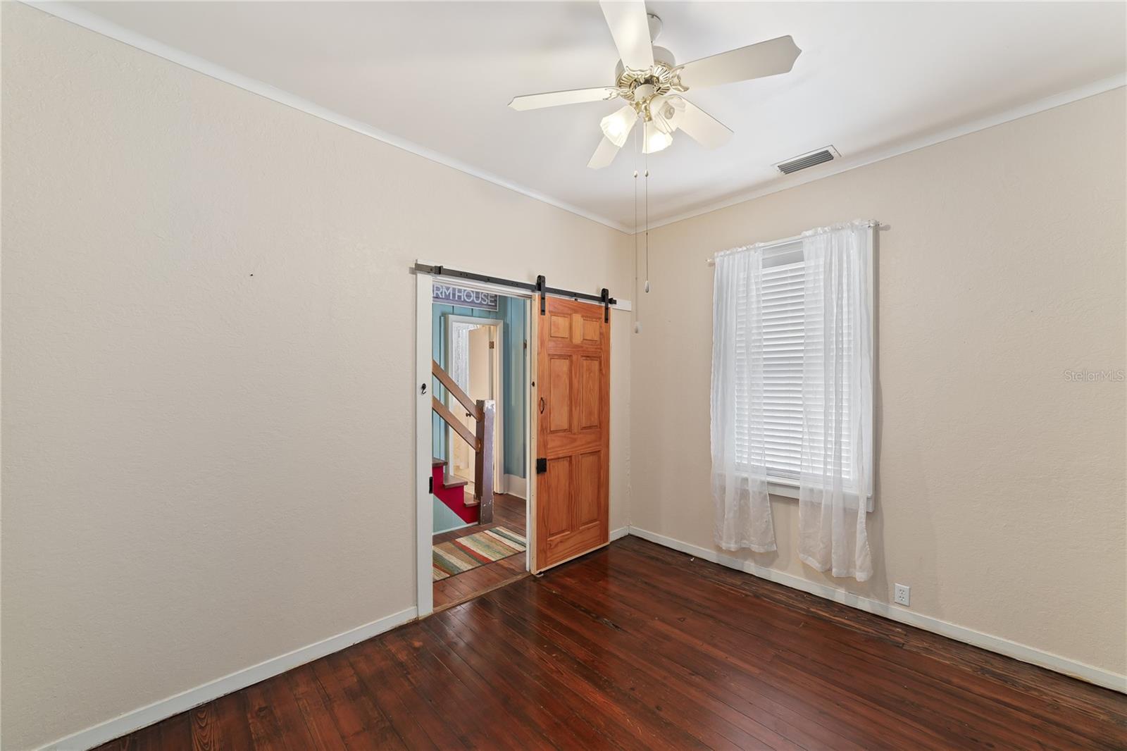 Image 36 of 73 For 1905 Myrtle Lake Avenue