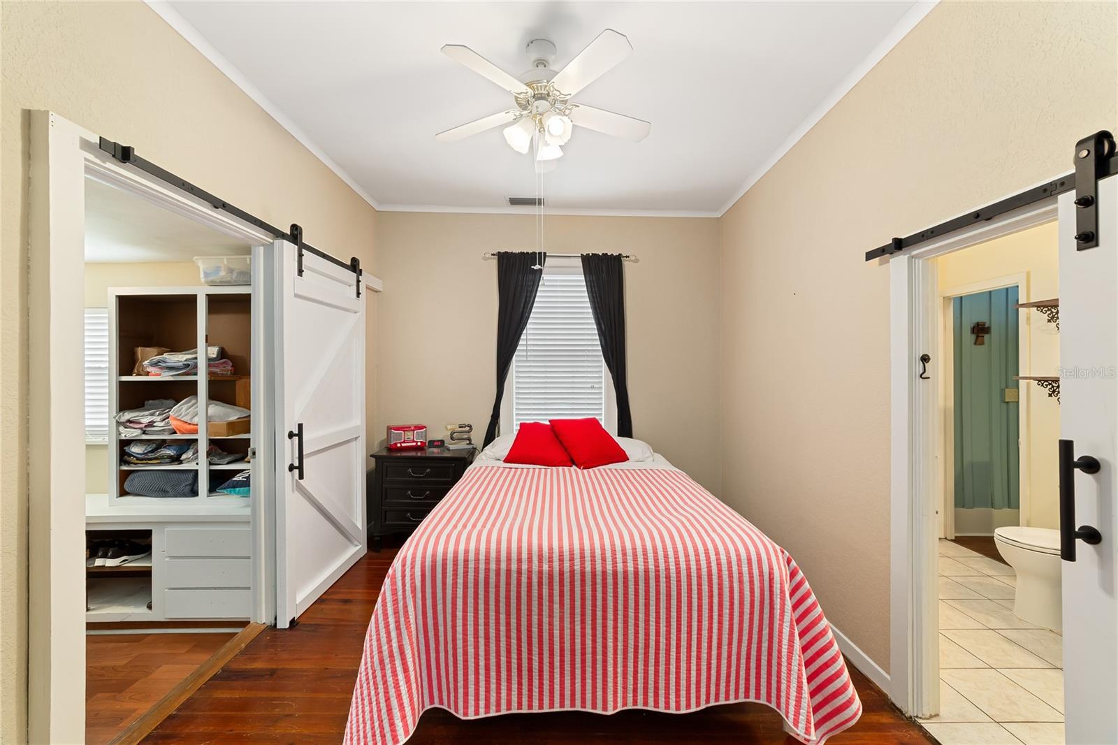 Image 43 of 73 For 1905 Myrtle Lake Avenue