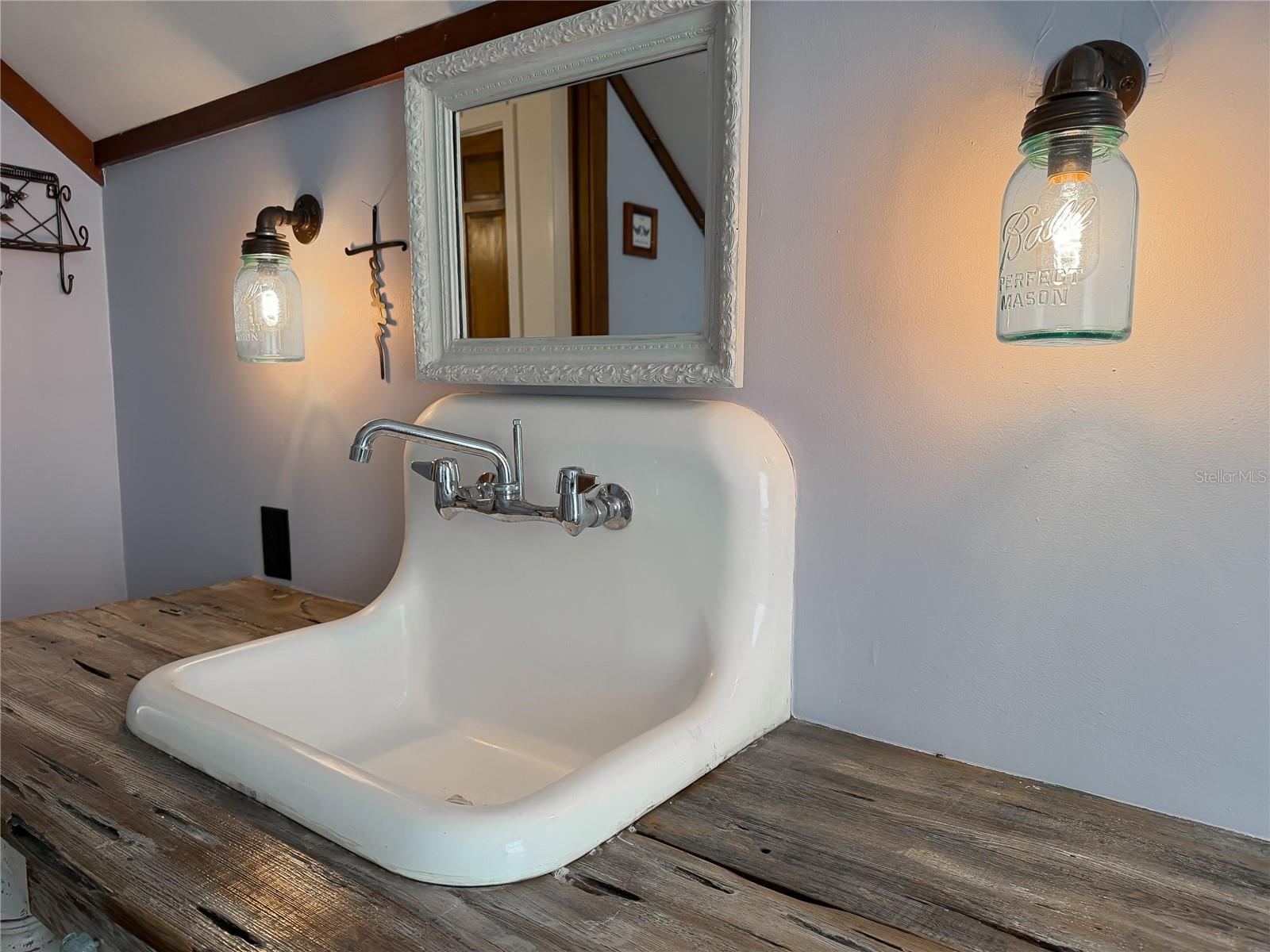 Image 68 of 73 For 1905 Myrtle Lake Avenue