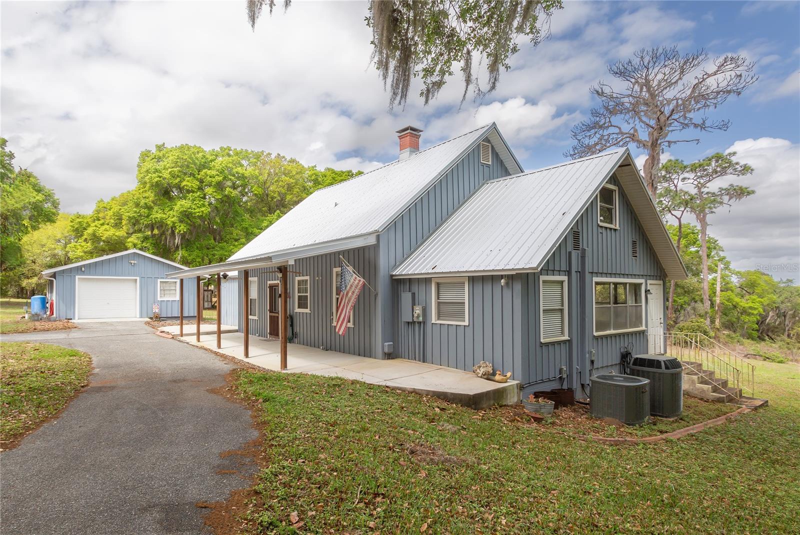 Image 7 of 73 For 1905 Myrtle Lake Avenue