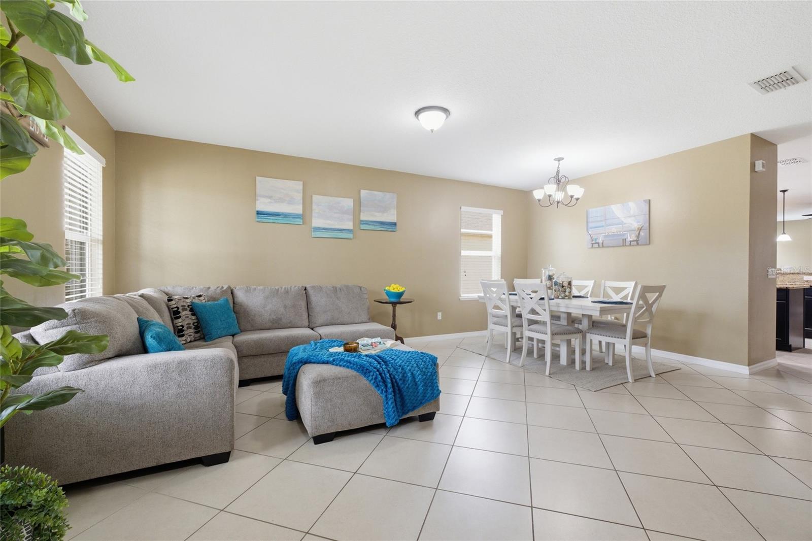 Image 6 of 47 For 722 Black Eagle Drive