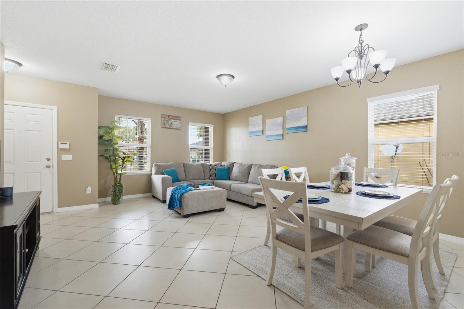 Image 7 of 47 For 722 Black Eagle Drive