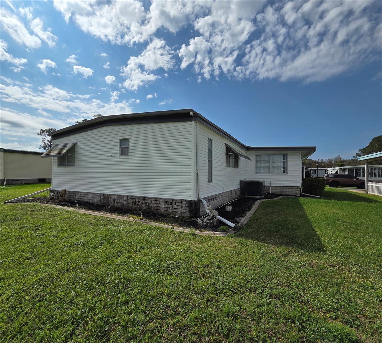 Image 25 of 32 For 426 Hawthorne Boulevard