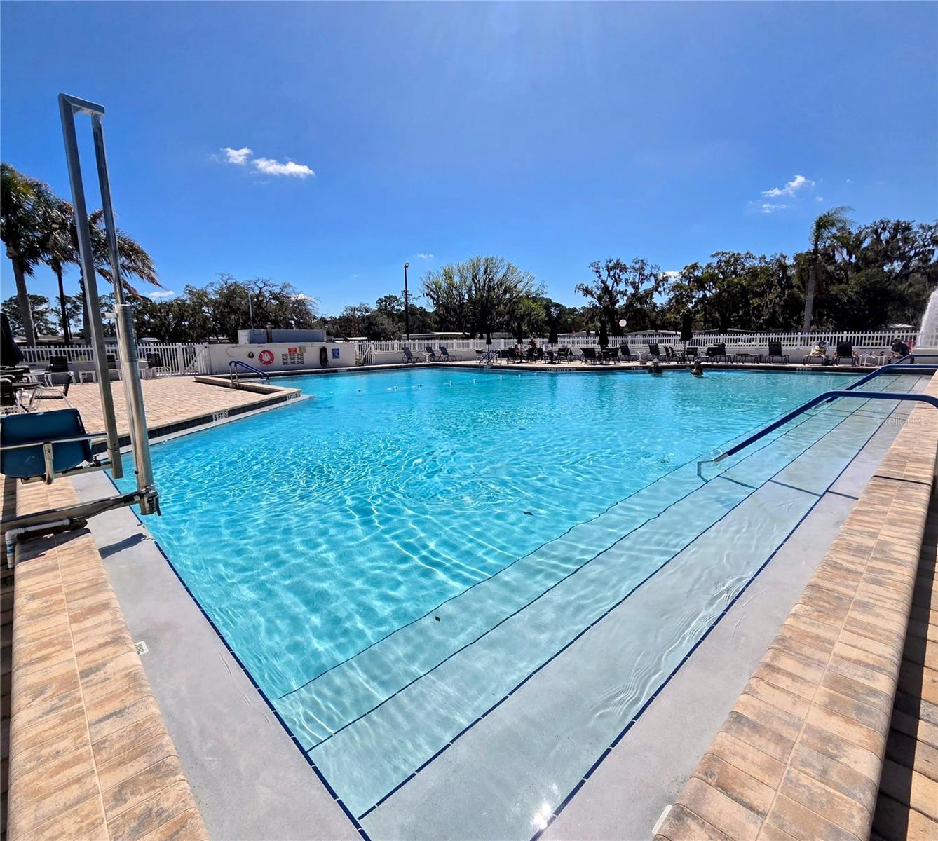 Image 29 of 32 For 426 Hawthorne Boulevard