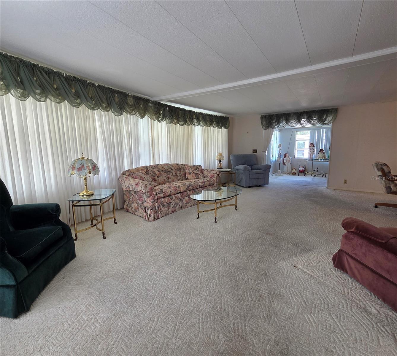 Image 6 of 32 For 426 Hawthorne Boulevard