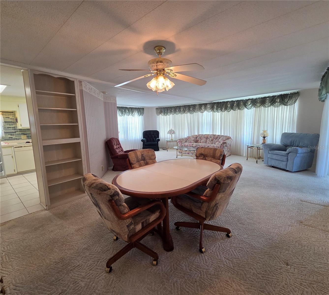 Image 9 of 32 For 426 Hawthorne Boulevard