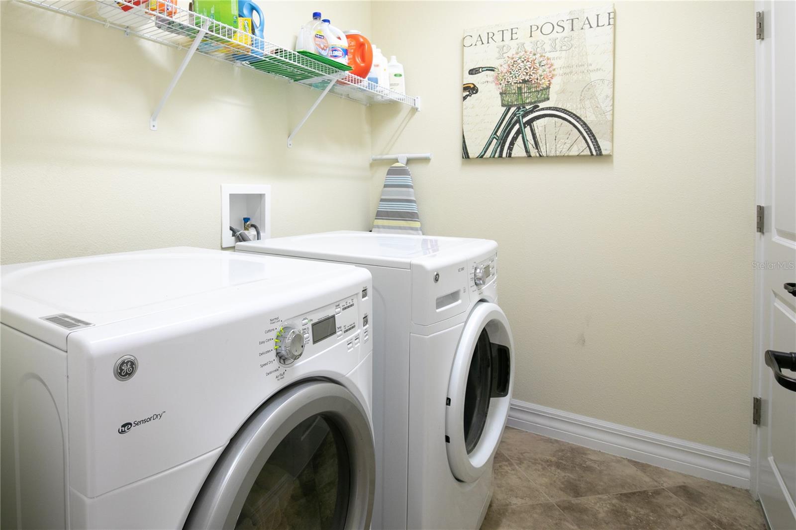 Image 22 of 41 For 3651 Limestone Street