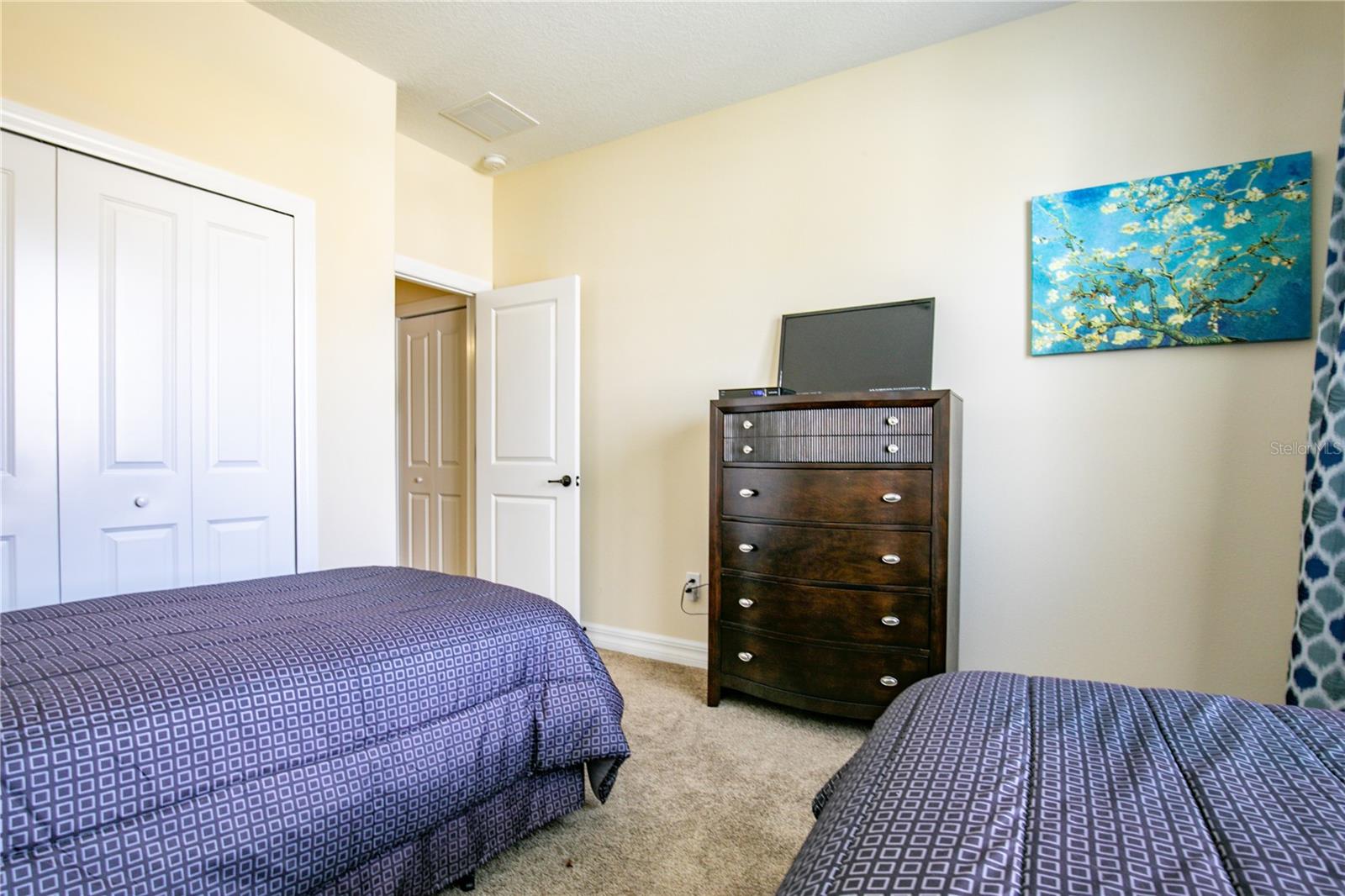 Image 24 of 41 For 3651 Limestone Street