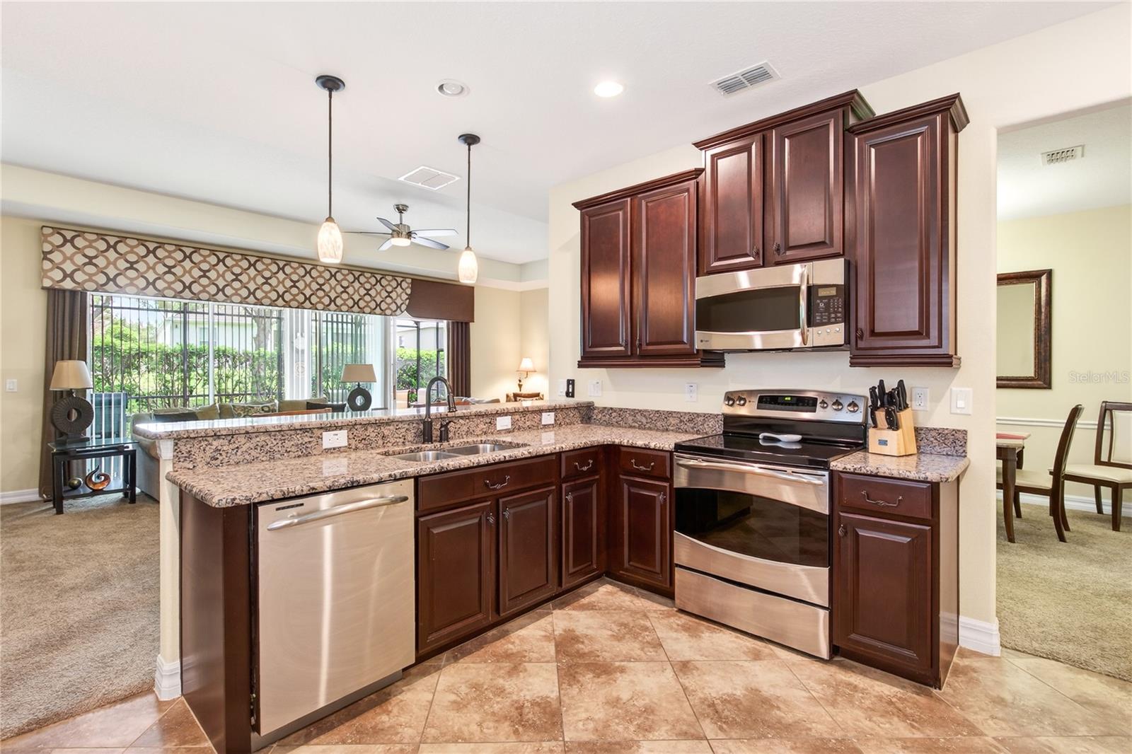 Image 5 of 41 For 3651 Limestone Street