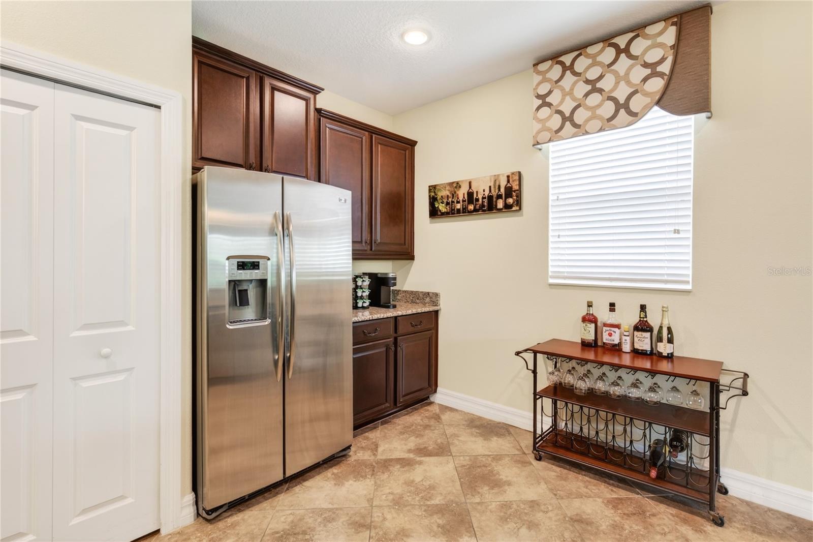 Image 6 of 41 For 3651 Limestone Street