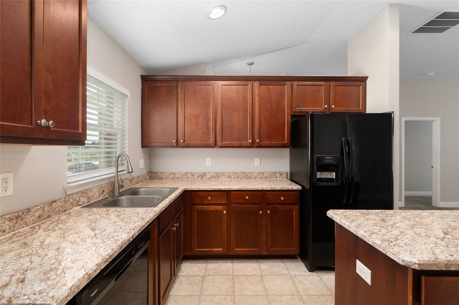 Image 25 of 71 For 806 Chelsea Avenue