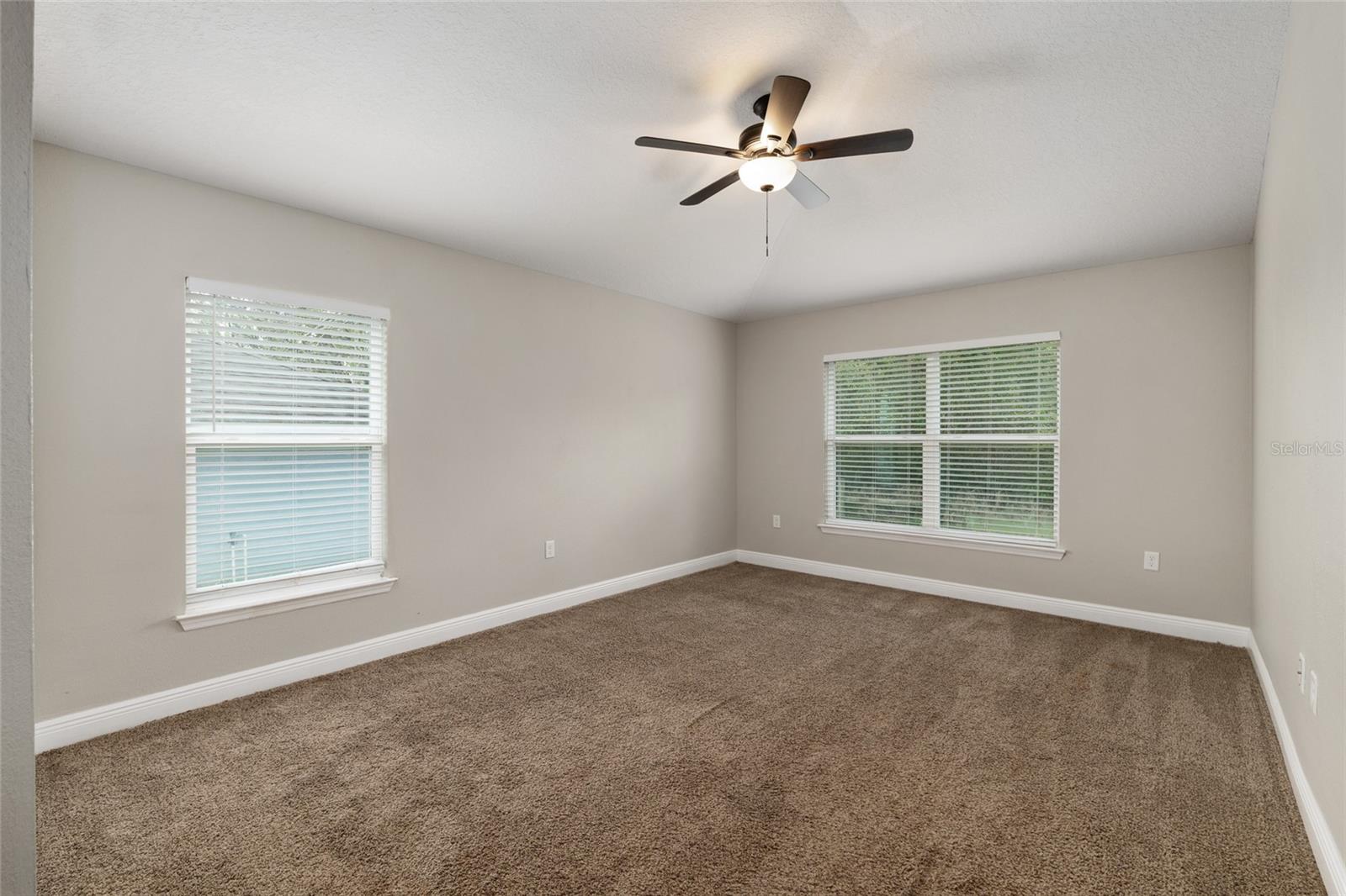 Image 27 of 71 For 806 Chelsea Avenue