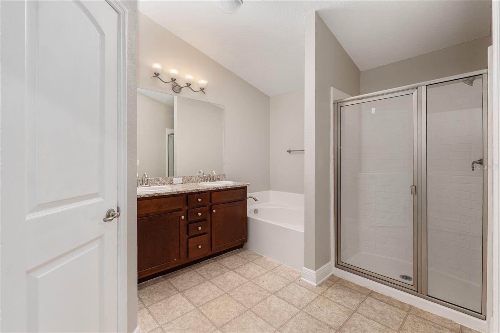 Image 30 of 71 For 806 Chelsea Avenue