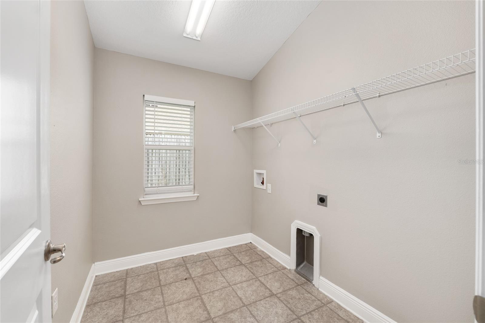 Image 44 of 71 For 806 Chelsea Avenue