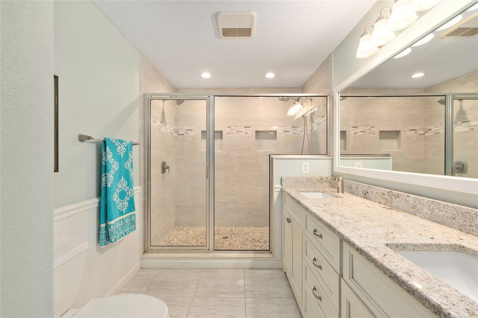 Image 21 of 36 For 925 Beverly Harbors Drive