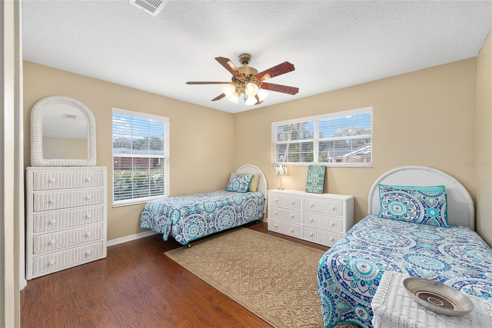 Image 28 of 36 For 925 Beverly Harbors Drive